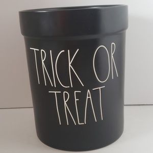Rae Dunn - Trick or Treat Utensil Holder